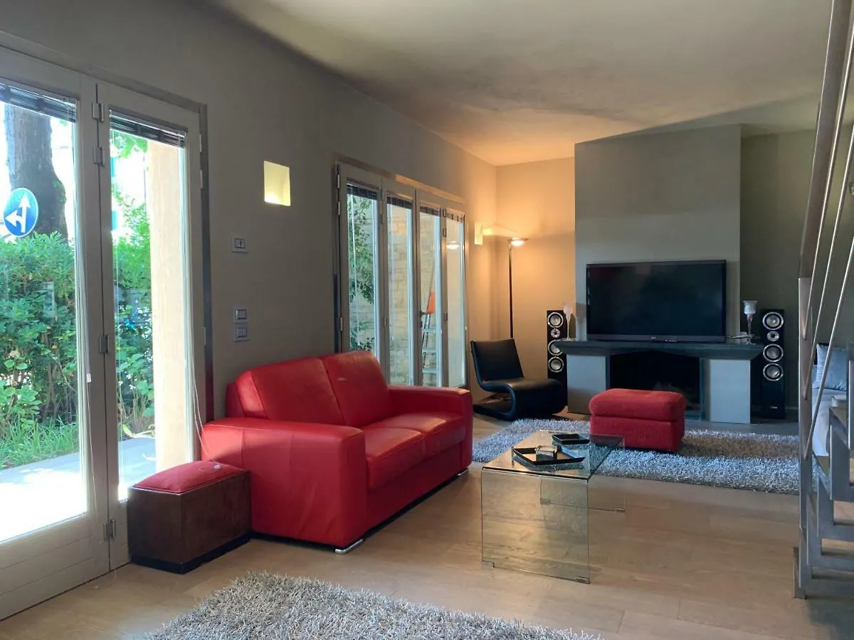 Exclusive Loft 300Mt By The Sea Forte Dei Marmi Villa