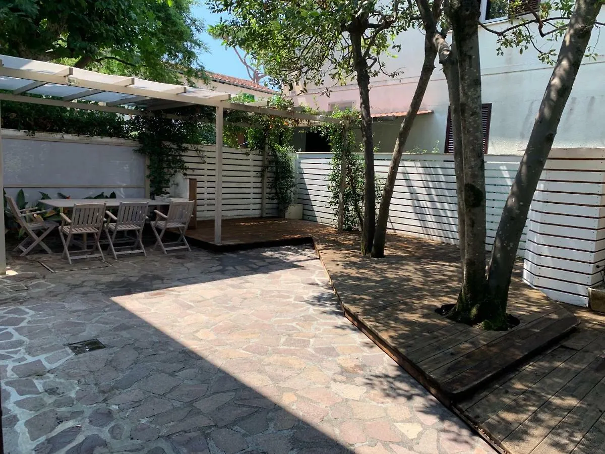 Exclusive Loft 300Mt By The Sea Forte Dei Marmi Villa Italy