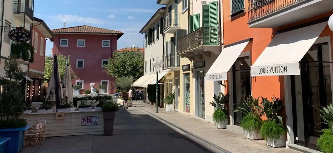 Exclusive Loft 300Mt By The Sea Forte Dei Marmi Villa