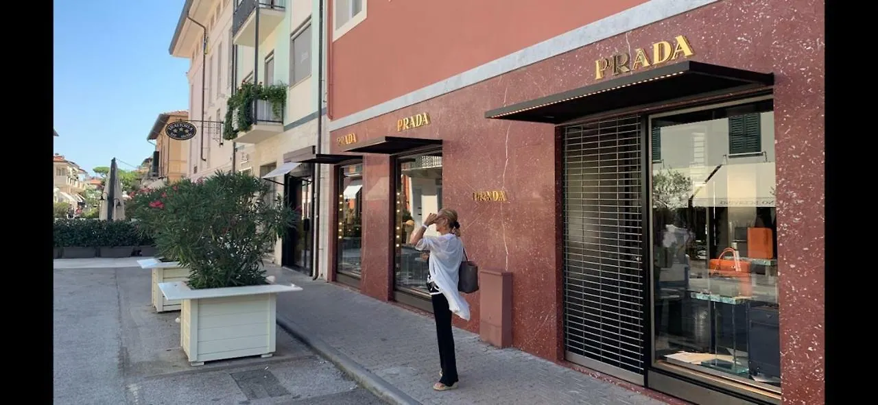 Exclusive Loft 300Mt By The Sea Forte Dei Marmi Villa